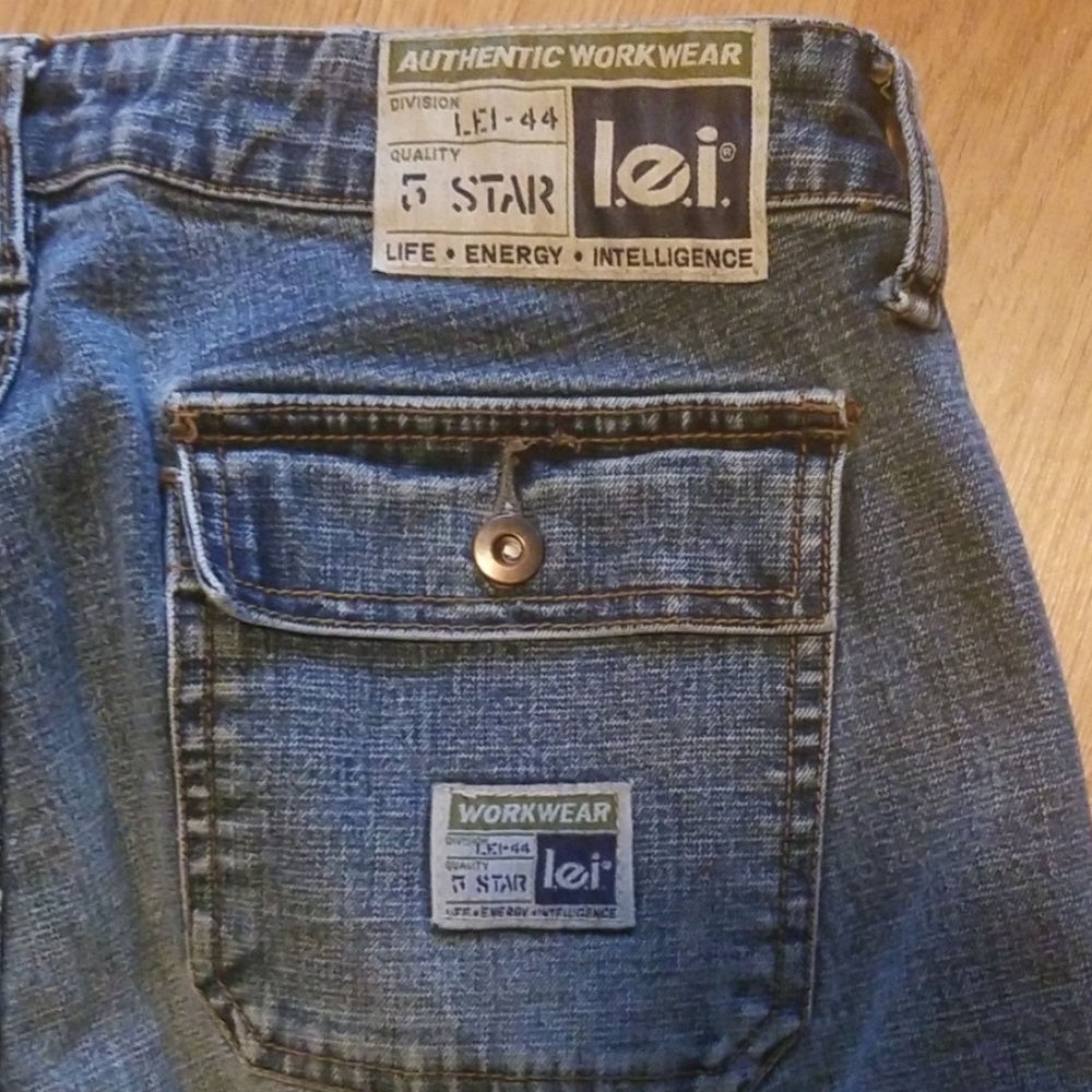 Juniors Size 9 lei Cropped Jeans - Picture 3 of 5
